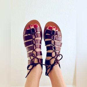 hinge Brown Lace-Up Gladiator Sandals with Open Toe